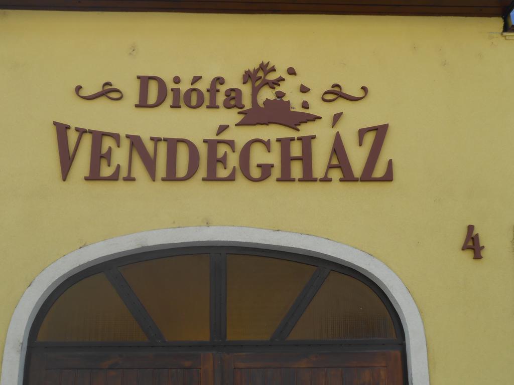 Diofa Vendeghaz Apartment Егер Екстериор снимка
